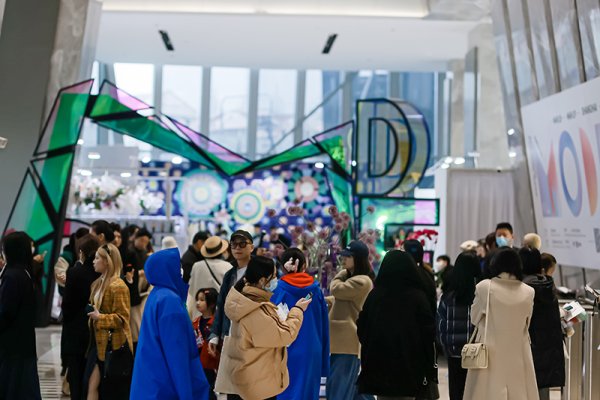 港联证券 海外品牌集体回归创佳绩，上海时装周释放了哪些信号