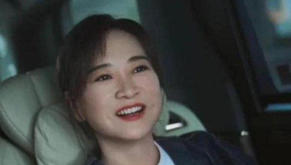 鼎合网 从春晚“失踪”、被综艺“开除”，贾玲如今的“下场”怪不了别人